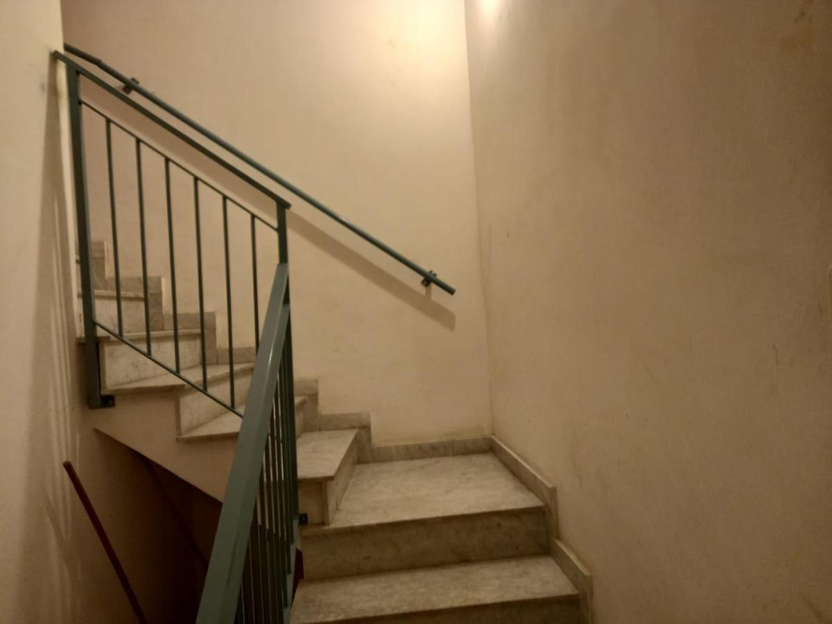 Room In Historical City Centre With Private Bathroom Catania Exterior photo